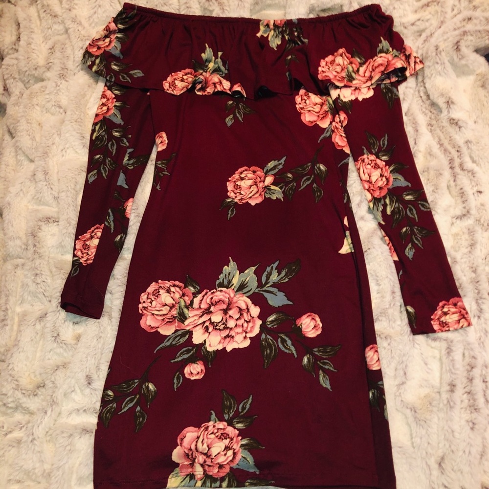 [SOLD] Burgundy Ruffle Sleeve Floral Print Dress